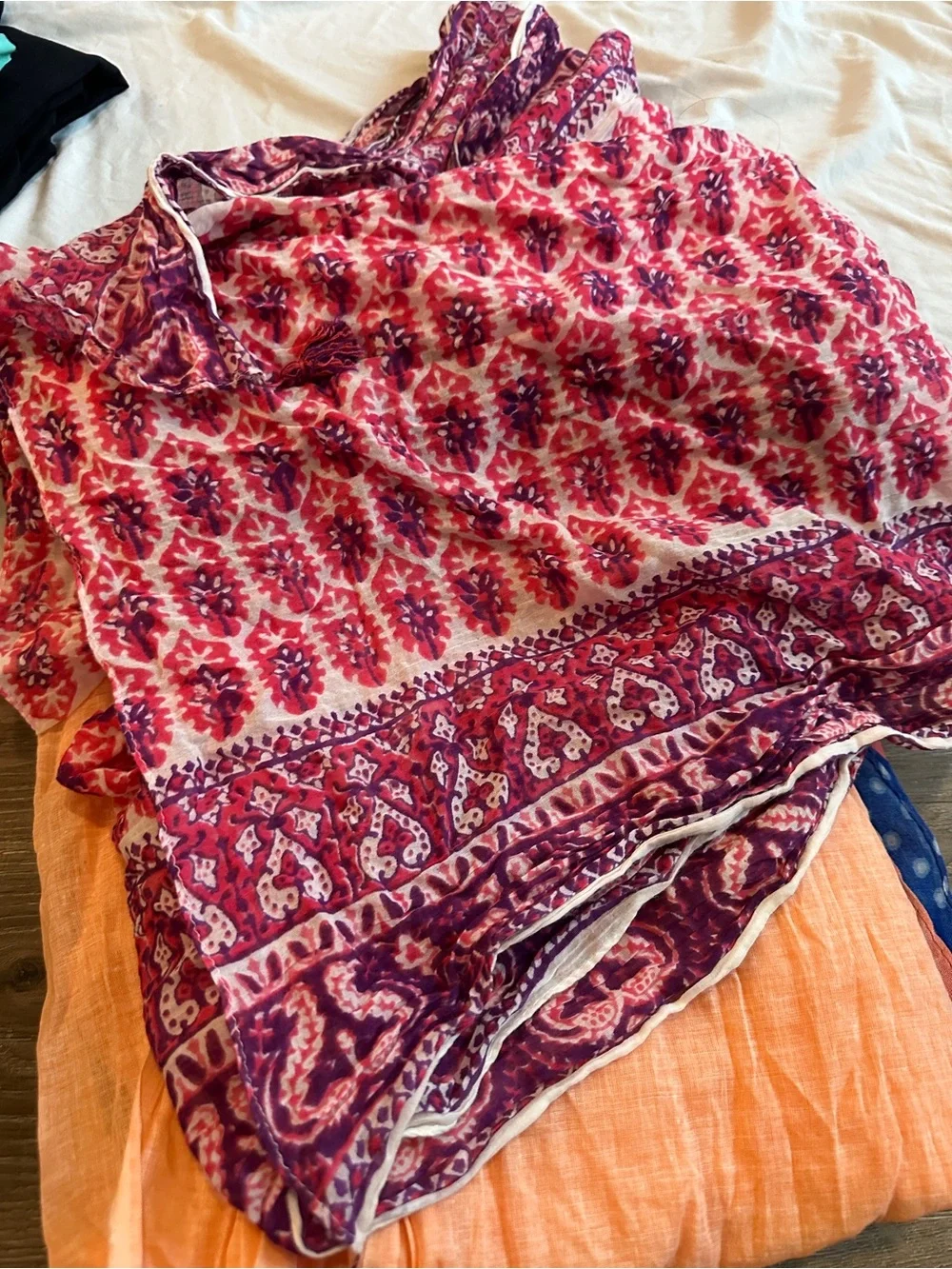 Mango lightweight scarf